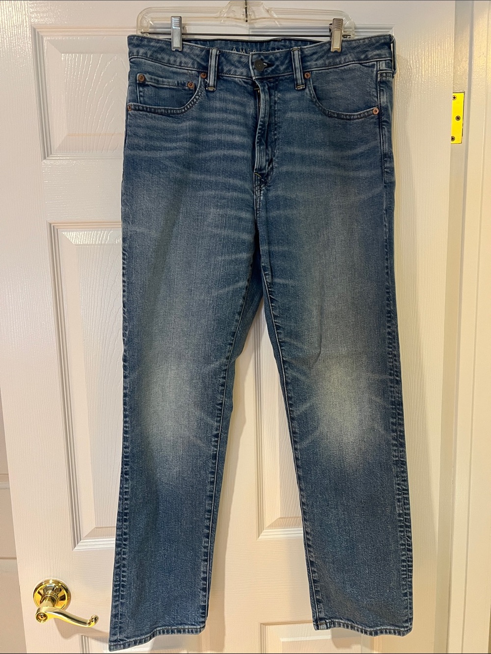American Eagle Outfitters Men’s Medium Blue Straight “Flex” Jeans